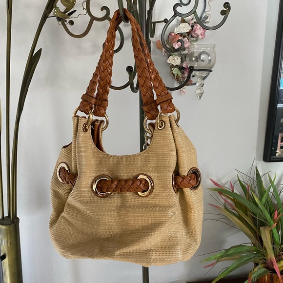 Michael Kors summer purse. Like new . - Picture 5 of 5